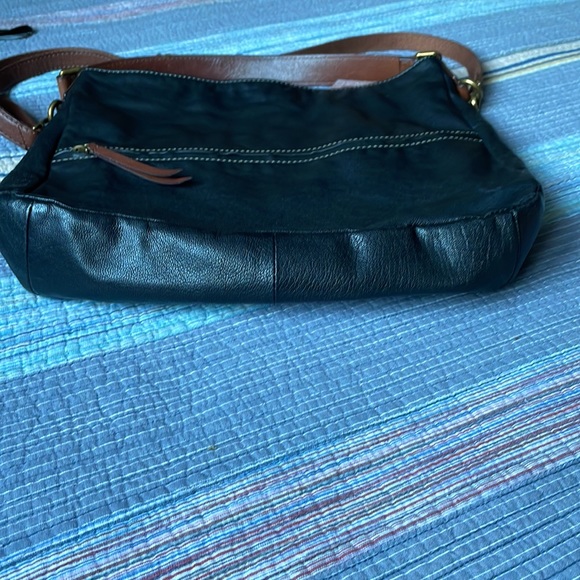 *Sale* Leather Fossil hobo style purse - Picture 2 of 4